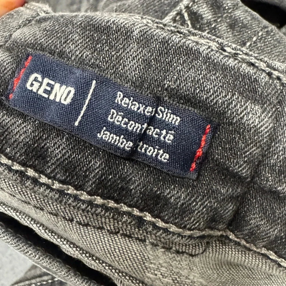 True Religion Jeans Mens 40 (40x32 ACTUAL) Geno Slim Flap Pocket Gray Denim